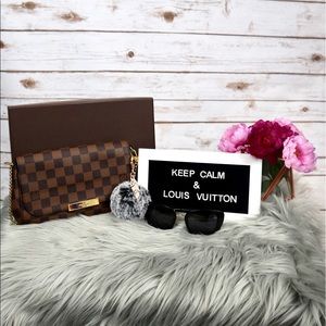 ✨AUTHENTIC LOUIS VUITTON - Favorite PM Ebene